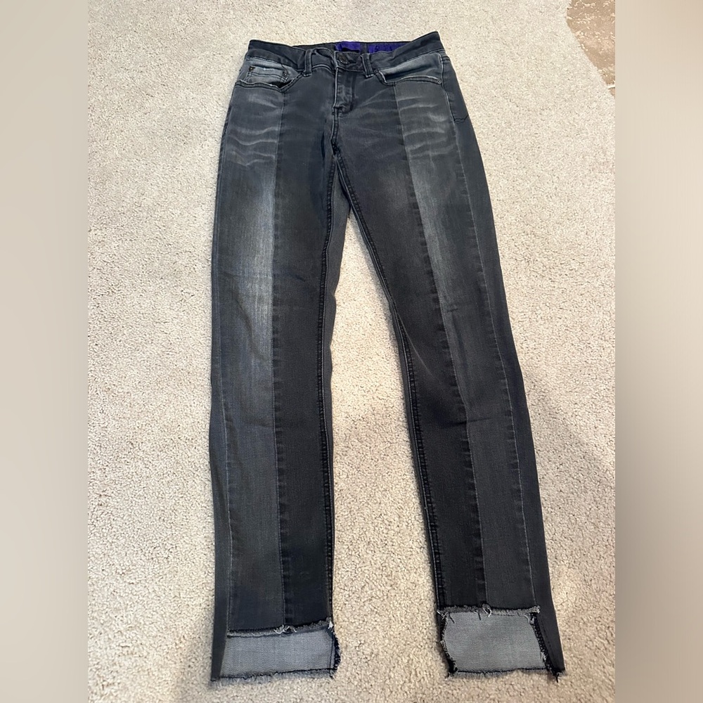 Black color block jeans